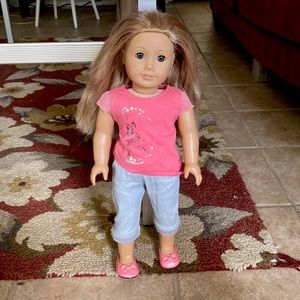 Isabelle comes with the clothes she has on,